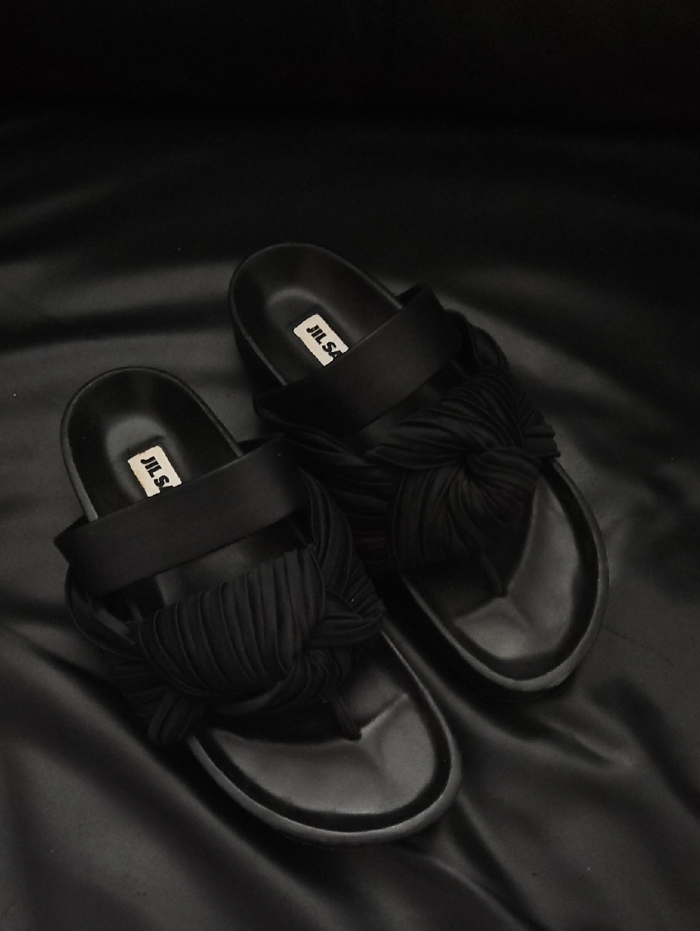 Jil Sander Black Pleats and Knot Flat Sandal Shoe  Sz 5 US - Picture 2 of 13